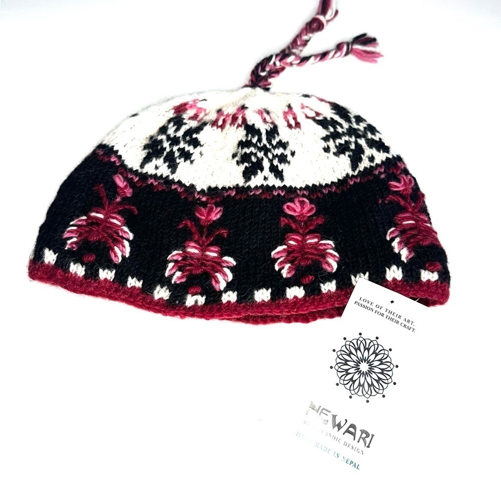 Newari Nepal Icelandic Designs Wool Beanie Hat Cap Toque Winter Women's OS NWT